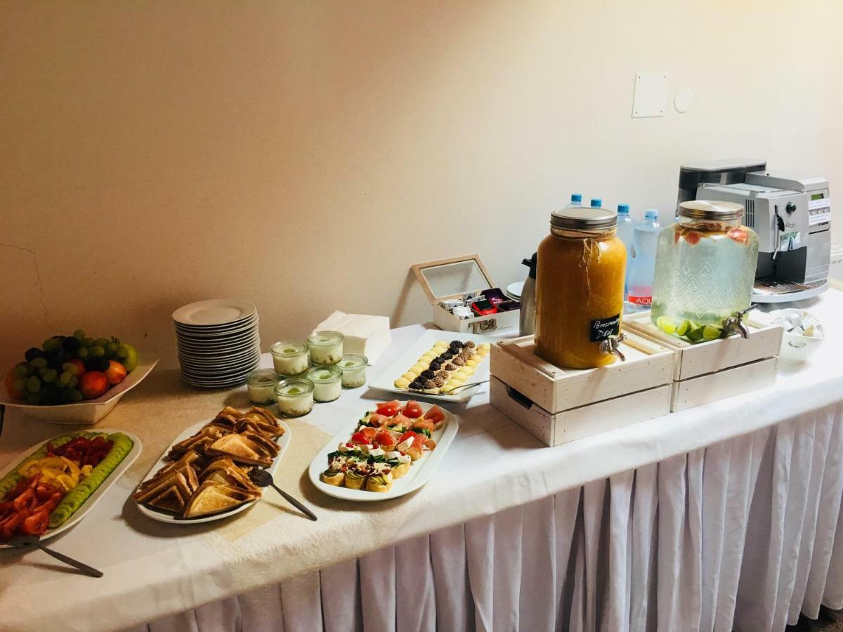 Hotel Posta Соботка Екстериор снимка